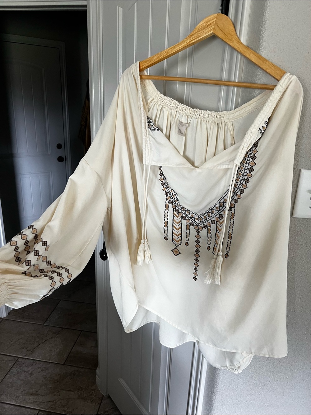 H&M Cream Boho Embroidered Off-Shoulder Tunic
